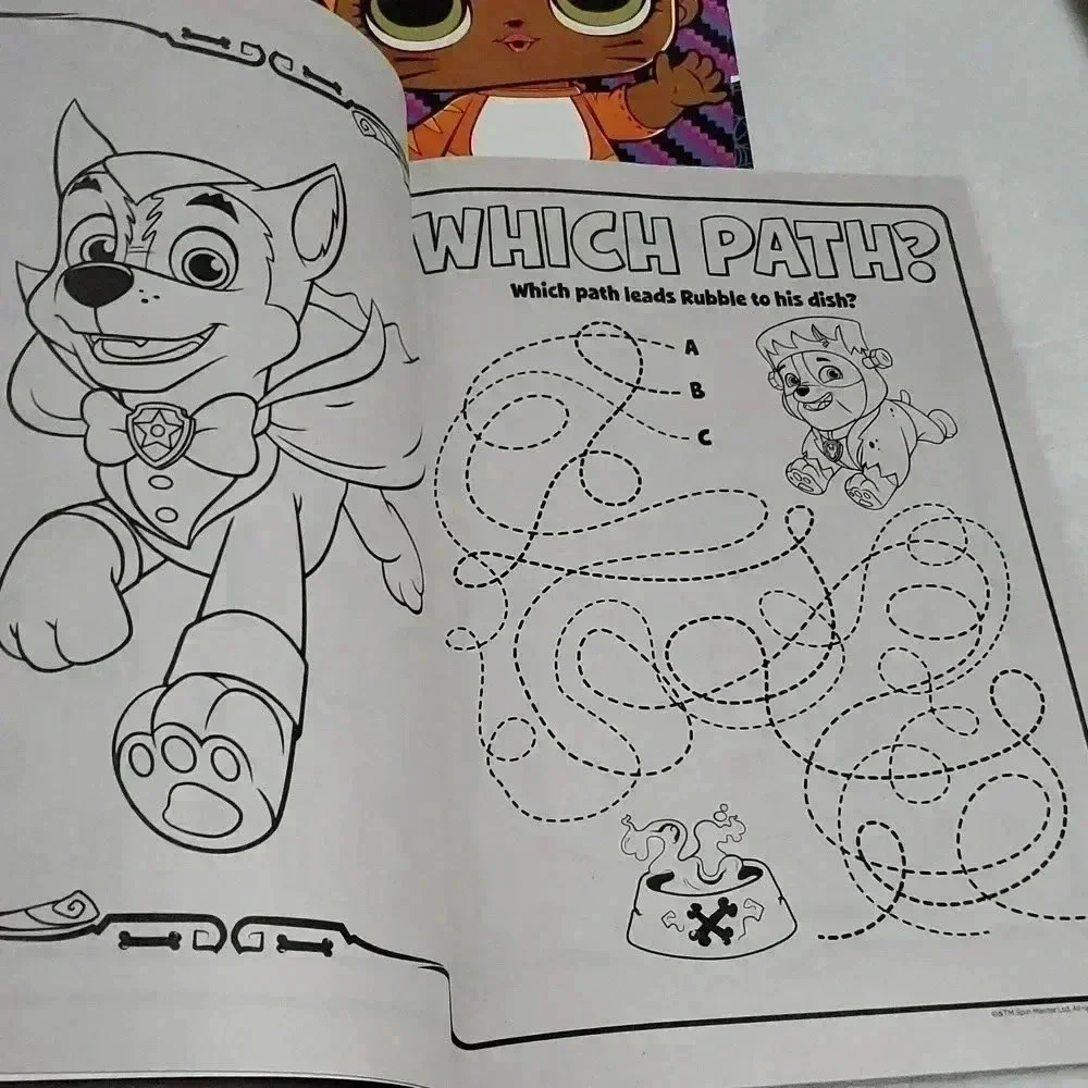 Book 101 Dalmatians +4 coloring books